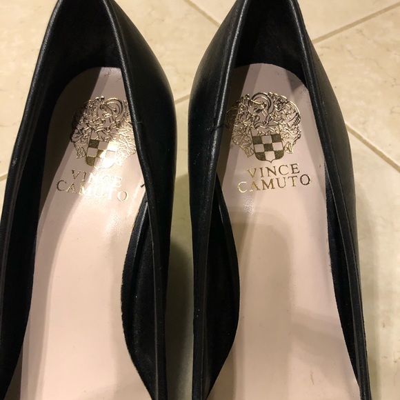Vince Camuto Wedges - Picture 3 of 4